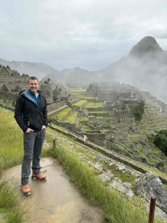 lon-at-machu-picchu-with-cloudsrtp-photos